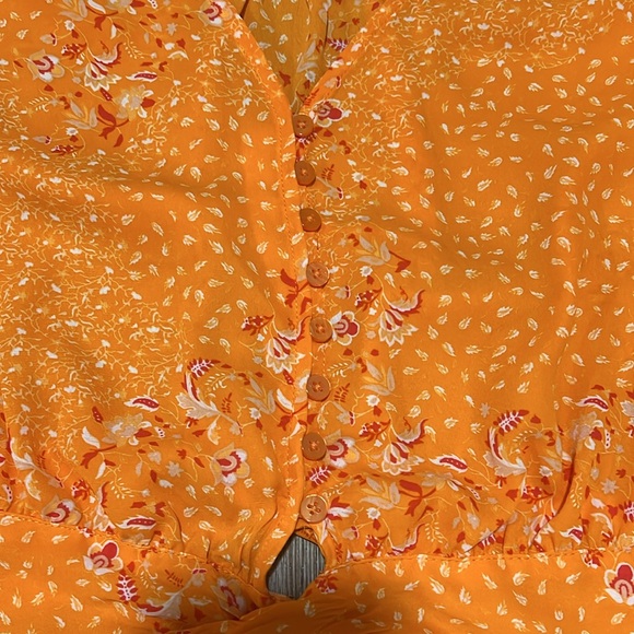 Joie Floral Button Up Crop Top With Tie Front - Picture 3 of 15